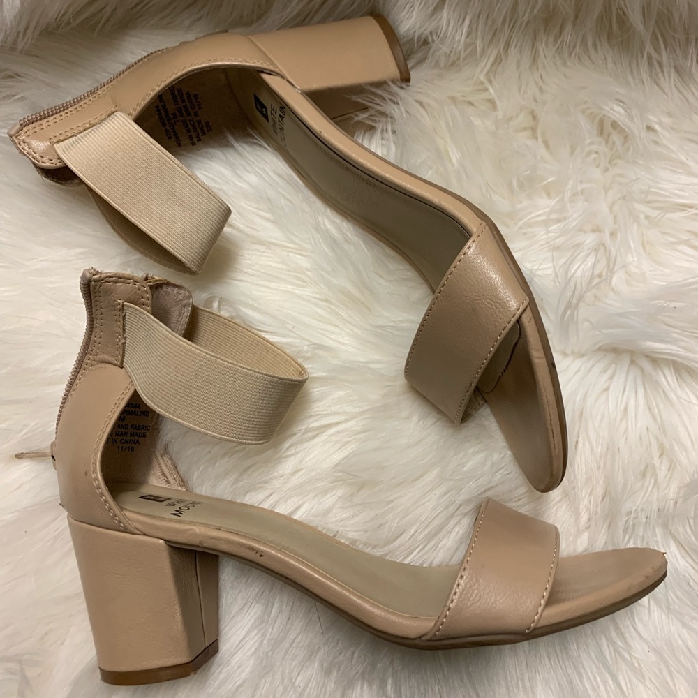 Beige Heels Women’s size 7